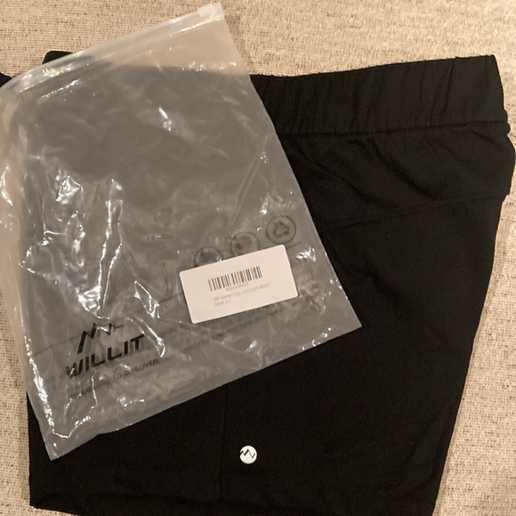 Willit Sports Small-Women’s Shorts NWT - Picture 9 of 12